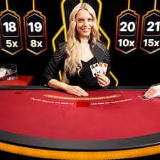 Layar bonus Buffalo King menampilkan putaran gratis dan multiplier aktif